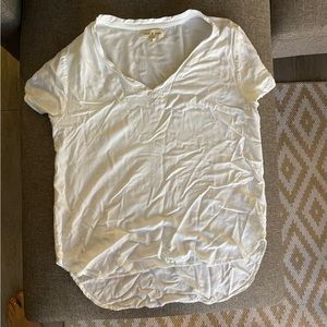 Plain white v-neck tee - 100% Rayon hi lo hem